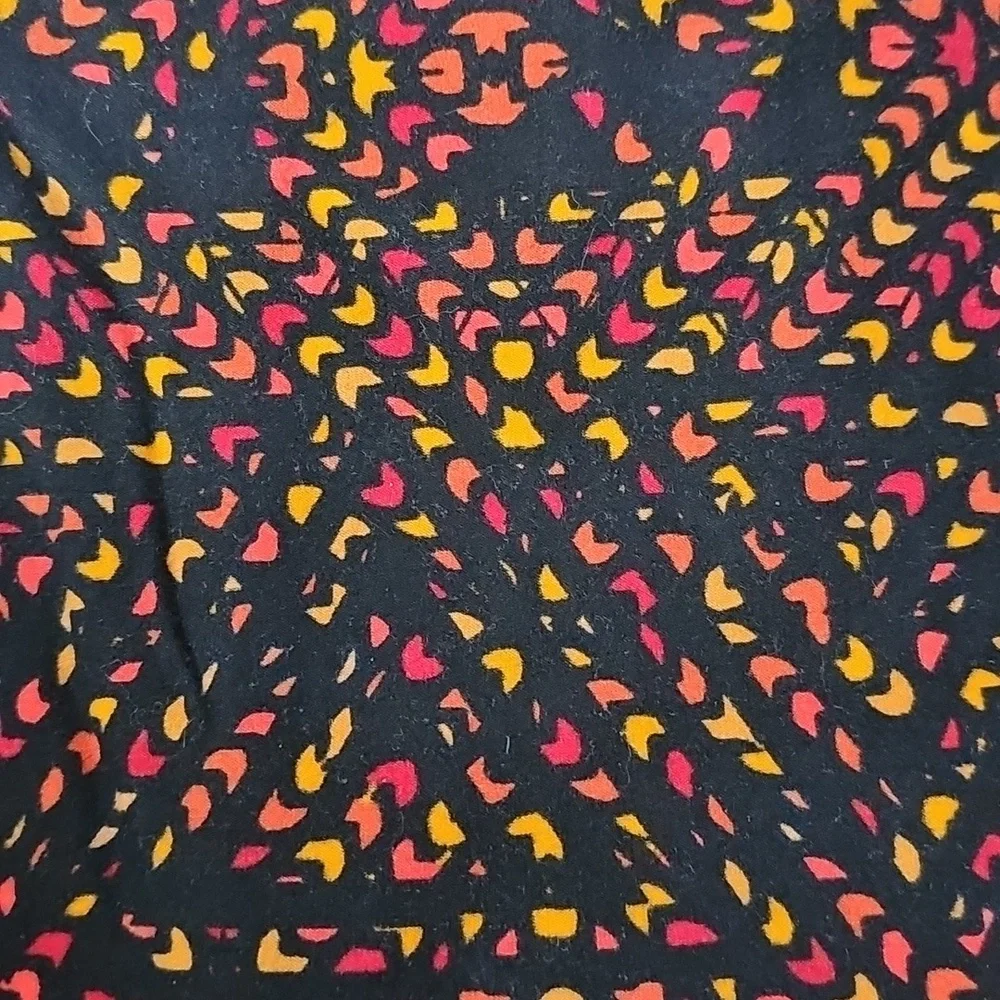 BUNDLE OF LU LA ROE LEGGINGS - Picture 9 of 9